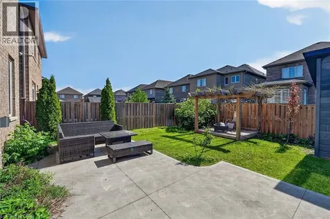 82 Chaumont Drive Stoney Creek ON L8J 0J8