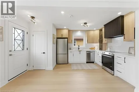 374 East 13th Street Hamilton ON L9A 4A1