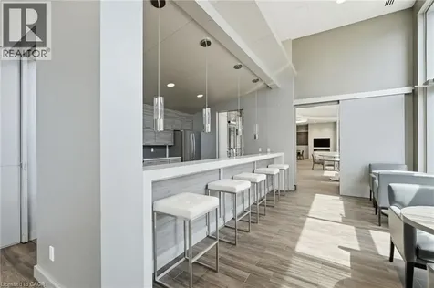 2087 Fairview Street Burlington ON L7R 0E5