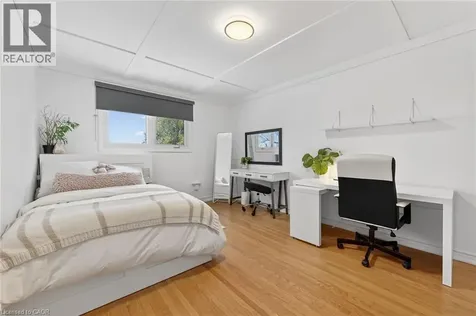 31 Maynard Street Hamilton ON L9B 1R9