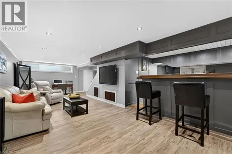 31 Maynard Street Hamilton ON L9B 1R9