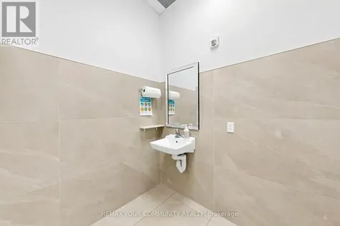 555 William Graham Drive West Aurora ON L4G 7C4