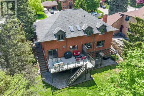 33 Heslop Court Halton Hills (Georgetown) ON L7G 4Z8