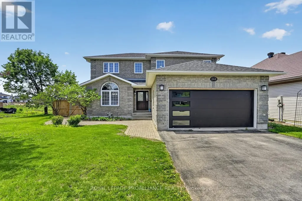 1014 Crestwood Drive Brockville ON K6V 7N1