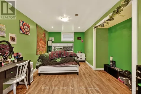 1014 Crestwood Drive Brockville ON K6V 7N1