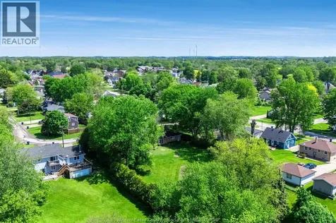 52 Robinson Street Wheatley ON N0P 2P0