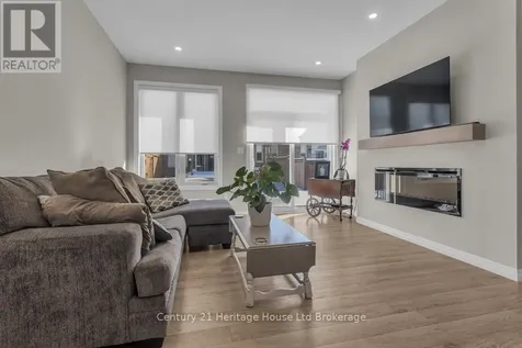 19 Livingston Drive Tillsonburg ON N4G 0J3