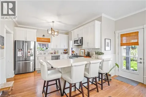 27 Ada Avenue Brantford ON N3T 4K8