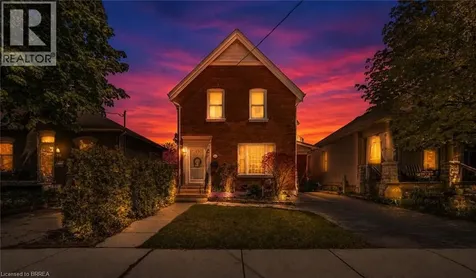 27 Ada Avenue Brantford ON N3T 4K8