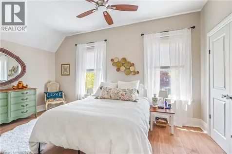 27 Ada Avenue Brantford ON N3T 4K8