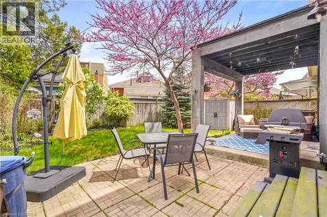 27 Ada Avenue Brantford ON N3T 4K8