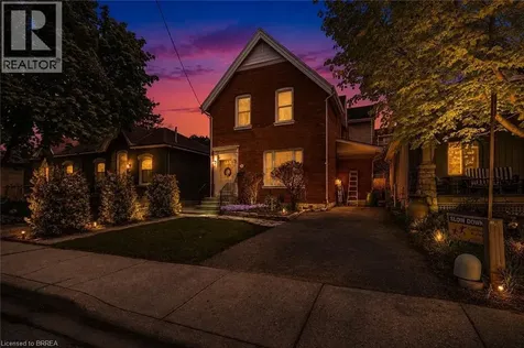 27 Ada Avenue Brantford ON N3T 4K8