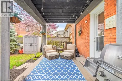 27 Ada Avenue Brantford ON N3T 4K8