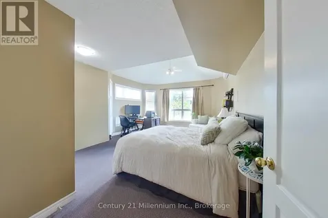 34 Dawson Drive Collingwood ON L9Y 5B4