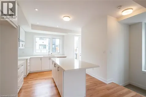 2273 Turnberry Road Burlington ON L7M 2B2