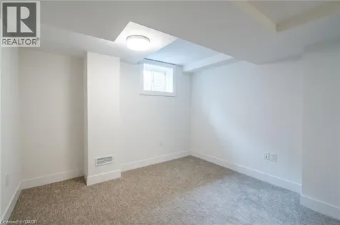 2273 Turnberry Road Burlington ON L7M 2B2