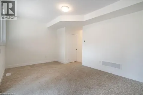 2273 Turnberry Road Burlington ON L7M 2B2
