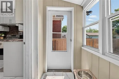 131 Garside Street North Hamilton ON L8H 4W4