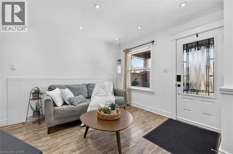 131 Garside Street North Hamilton ON L8H 4W4