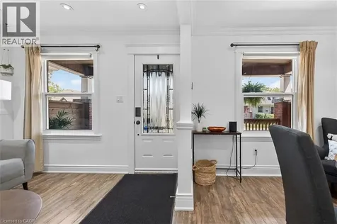 131 Garside Street North Hamilton ON L8H 4W4