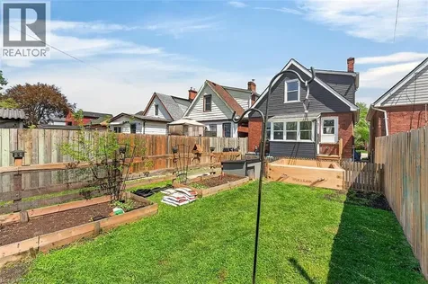 131 Garside Street North Hamilton ON L8H 4W4