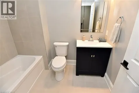 49 Riveroaks Drive Mount Hope ON L0R 1W0