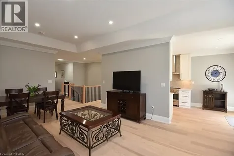 49 Riveroaks Drive Mount Hope ON L0R 1W0