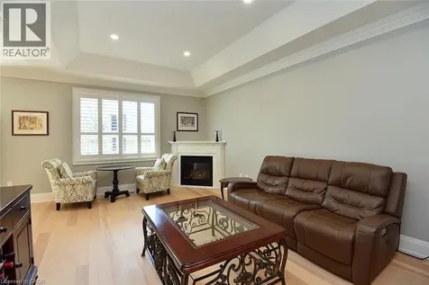 49 Riveroaks Drive Mount Hope ON L0R 1W0