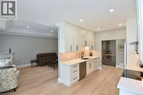 49 Riveroaks Drive Mount Hope ON L0R 1W0