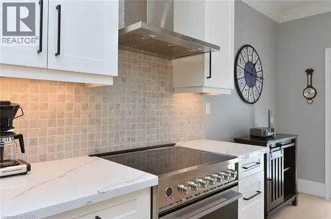 49 Riveroaks Drive Mount Hope ON L0R 1W0