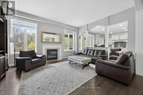 102 Pine Hill Road Bradford West Gwillimbury ON L3Z 0H1