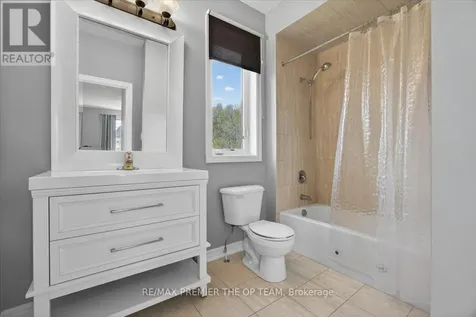 102 Pine Hill Road Bradford West Gwillimbury ON L3Z 0H1