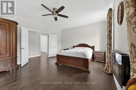 102 Pine Hill Road Bradford West Gwillimbury ON L3Z 0H1