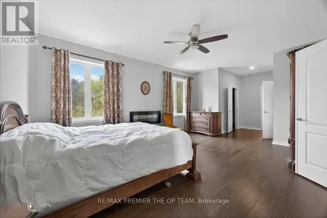 102 Pine Hill Road Bradford West Gwillimbury ON L3Z 0H1
