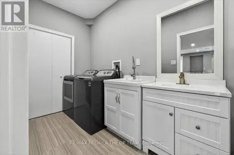 102 Pine Hill Road Bradford West Gwillimbury ON L3Z 0H1