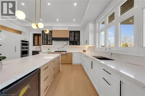383 Wadsworth Street Oakville ON L6K 2A2