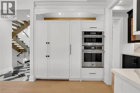 383 Wadsworth Street Oakville ON L6K 2A2