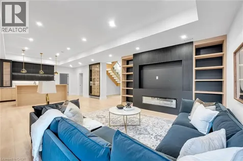 383 Wadsworth Street Oakville ON L6K 2A2