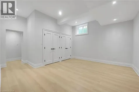 383 Wadsworth Street Oakville ON L6K 2A2