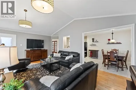 284 Delancey Boulevard Hamilton ON L9B 1Y9