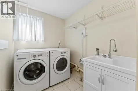 284 Delancey Boulevard Hamilton ON L9B 1Y9