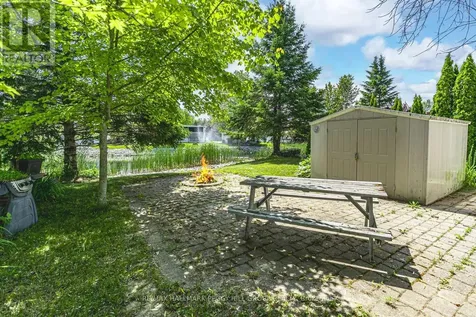 13 Huron Circle Wasaga Beach ON L9Z 1X7