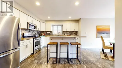 22 Highlands Crescent Collingwood ON L9Y 5H3