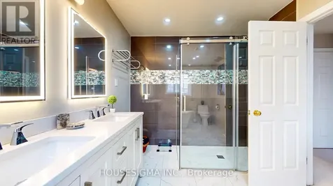 22 Highlands Crescent Collingwood ON L9Y 5H3
