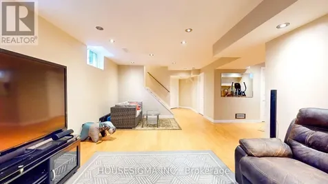 22 Highlands Crescent Collingwood ON L9Y 5H3