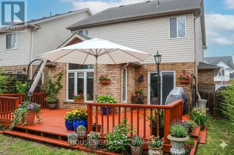 22 Highlands Crescent Collingwood ON L9Y 5H3