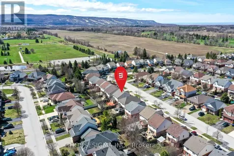 22 Highlands Crescent Collingwood ON L9Y 5H3