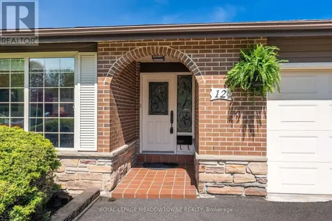 12 Heather Court Halton Hills (Georgetown) ON L7G 2R6