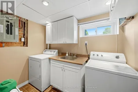 12 Heather Court Halton Hills (georgetown) ON L7G 2R6