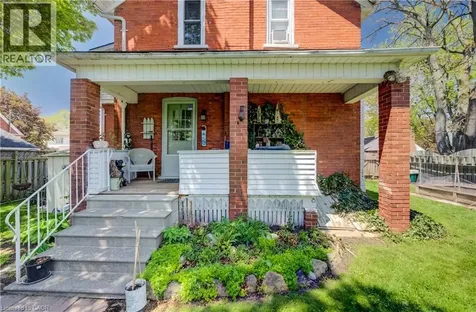 523 Lowther Street South Cambridge ON N3H 1Z4